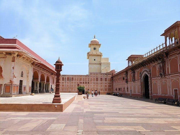 2023-05-05_copy_720x540