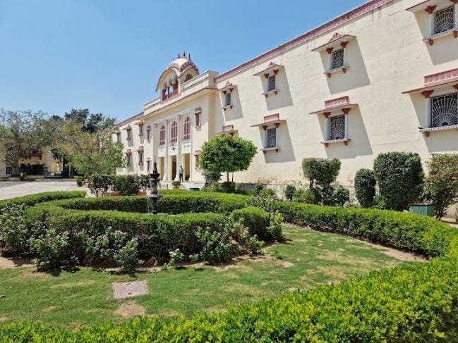 20230405_115007_copy_649x487