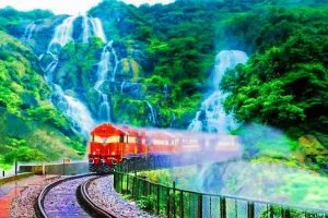 Dudhsagar Falls (30) Dudhsagar Falls (30)